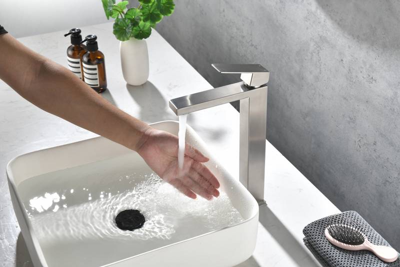 Elegant Waterfall Bathroom Faucet