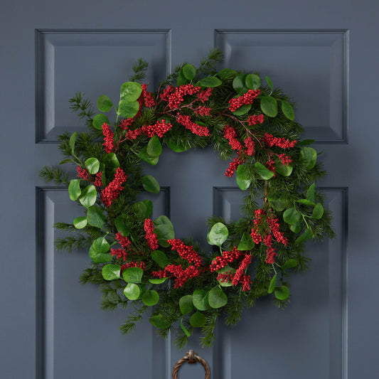 Berry & Leaf Wreath Delight