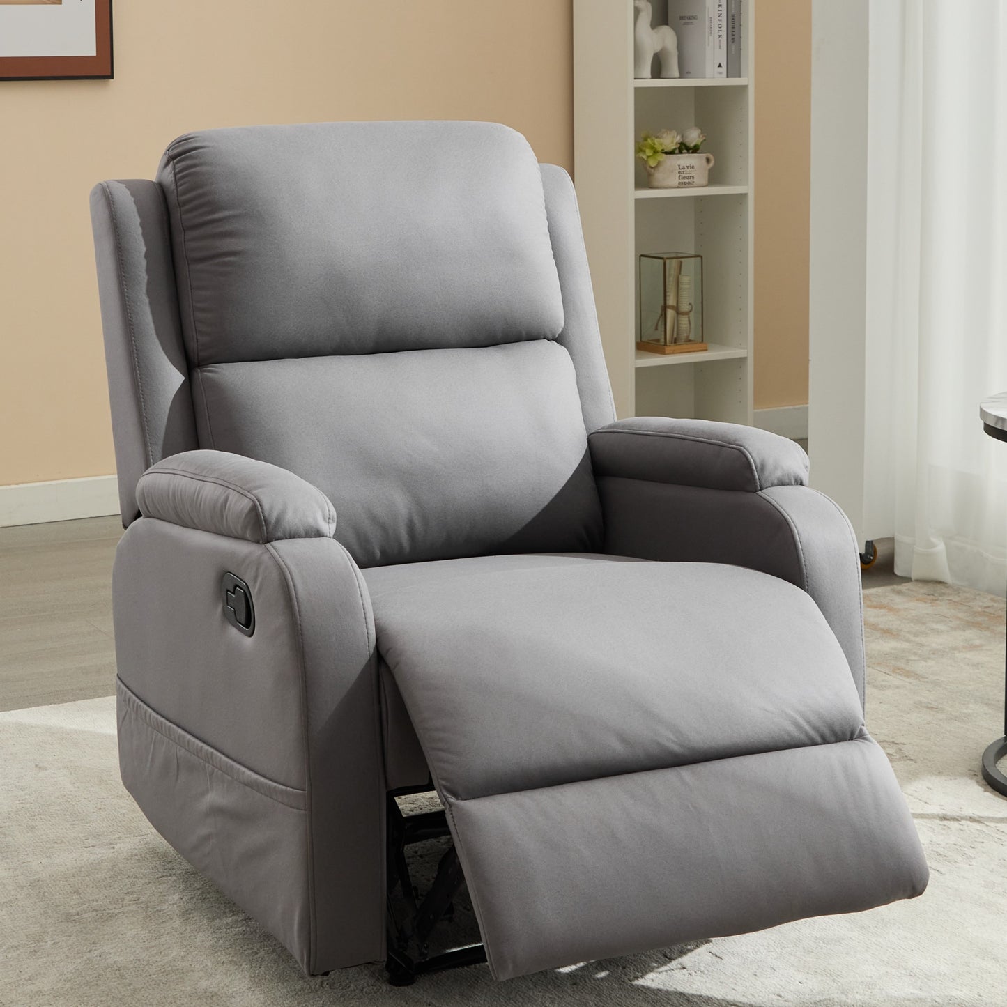 Cozy Comfort Recliner - Modern Adjustable Sofa Chair